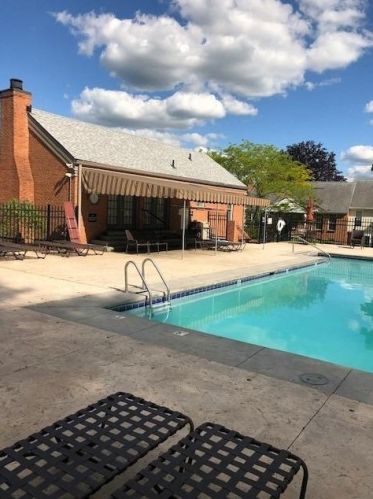 3469 Forestoak Ct, Cincinnati OH 45208-1842 exterior