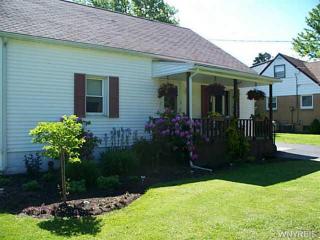 5335 Adams St, Hamburg, NY 14075-2913