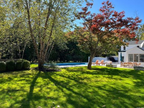 58 Beach Rd, West Hampton Beach NY  11978-2339 exterior