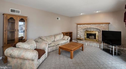 36 Bourbon Red Dr, Navy Sup Dpt PA 17050-7901 exterior