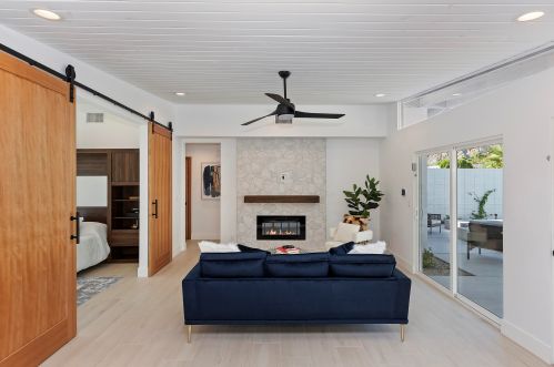 52152 Avenida Alvarado, La Quinta CA  92253-3229 exterior