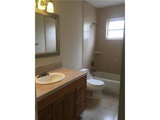 2112 51st Ave, Hollywood FL  33021-4048 exterior