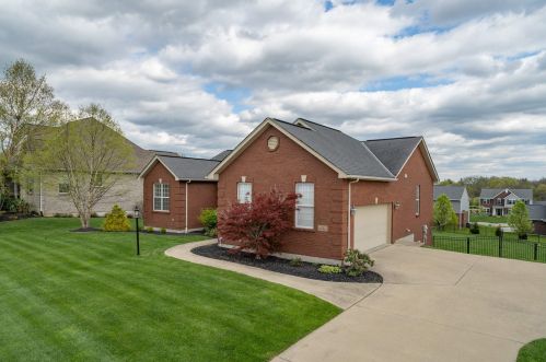 9639 Sumter Rdg, Florence, KY 41042-8355