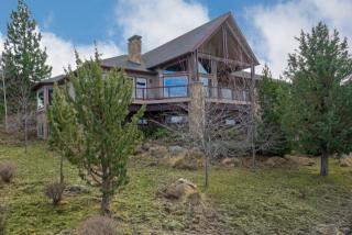 1359 Remarkable Dr, Bend OR  97701-5511 exterior