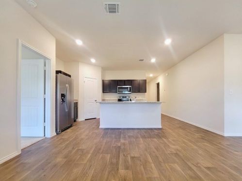 14504 Fitzgibbon Dr, Austin TX  78724-4710 exterior
