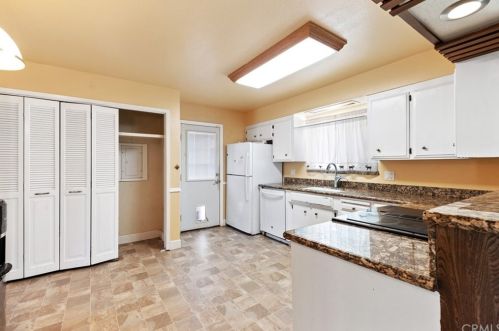 1205 Marwen Dr, Ukiah CA  95482-5634 exterior