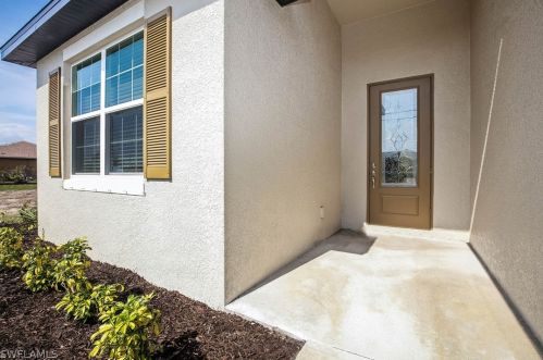 2712 12th Pl, Cape Coral, FL 33904-5708