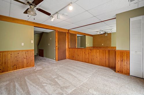 1704 Timberglen Dr, Imperial PA  15126-9248 exterior