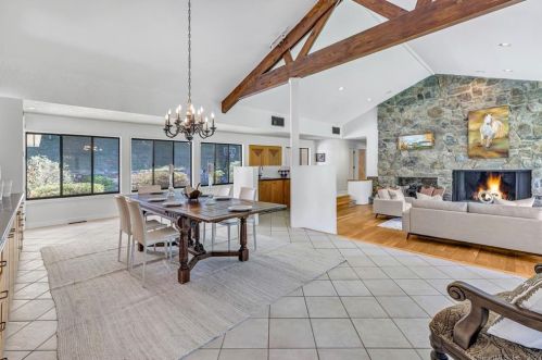 75 Honeysuckle Hill Ln, Bridgeport CT  06612-1145 exterior