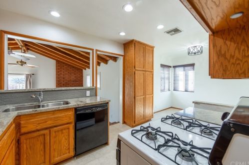 5938 Sunfield Ave, Lakewood CA  90712-1823 exterior