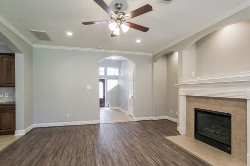 3 Twinvale Loop, Conroe TX  77384-5085 exterior