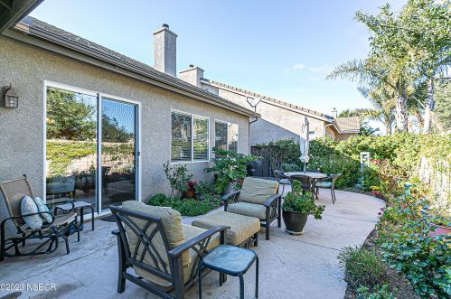 2518 Calderon Dr, Santa Maria CA  93455-7410 exterior