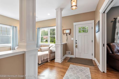 210 White Rd, Little Silver, NJ 07739-1153