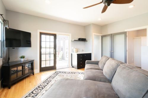 1558 Burton St, San Diego CA 92111-7044 exterior