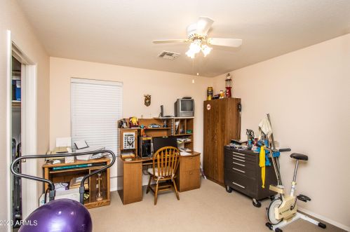 950 Kelsi Ave, San Tan Valley AZ  85140-4141 exterior