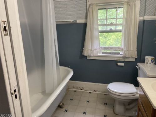 16 Godfrey Rd, Montclair NJ  07043-1310 exterior