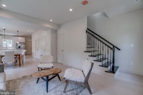 5355 Gay St, Washington, DC 20019-7013