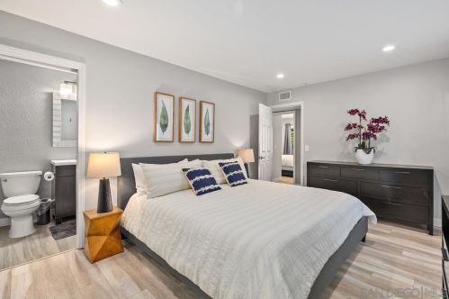 11430 Westonhill Dr, San Diego CA 92126-1461 exterior