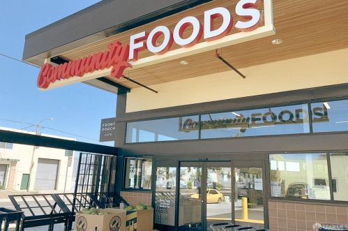 831 35 St, Oakland CA  94608-4217 exterior