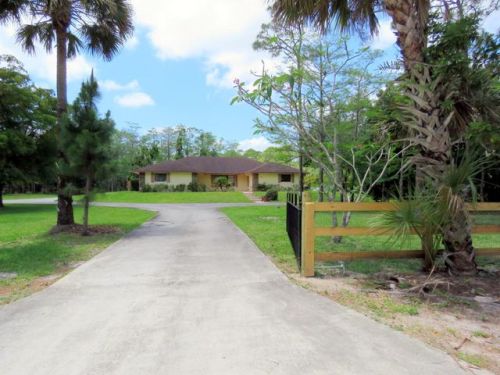 1835 Gallop Dr, Town Of Loxahatchee Groves, FL 33470-3931
