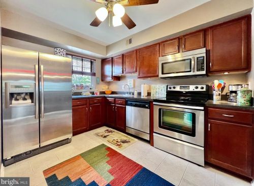 21 Coventry Ct, Blue Bell, PA 19422-2516