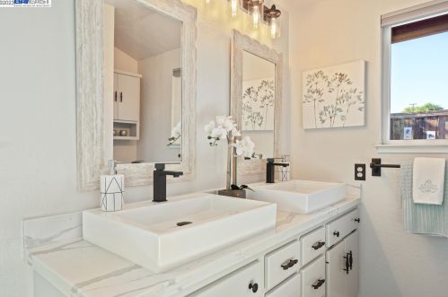 7793 Peppertree Rd, Pleasanton CA  94568-1348 exterior