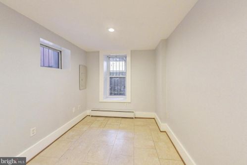 2119 1st St, Washington DC  20001-1004 exterior