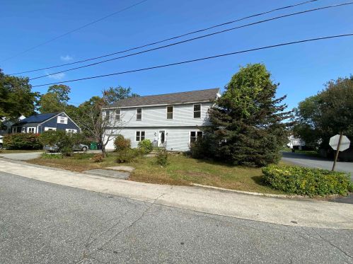 60 Monroe St, Nashua, NH 03060-4443
