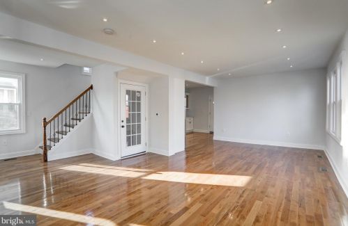 15 Beechwood Ave, Camden NJ  08107-1318 exterior