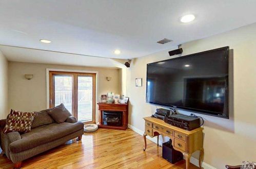 9951 Russell St, Jamaica NY  11414-3949 exterior