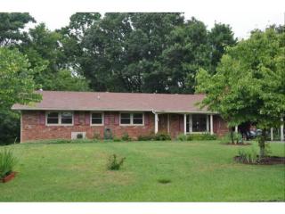 3820 Skyland Dr, Kingsport, TN 37664-3941