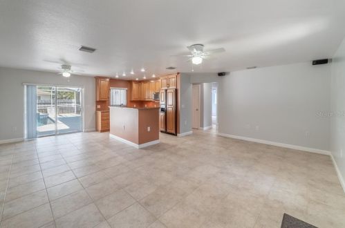 7631 18th Ave, Saint Petersburg, FL 33710-3829