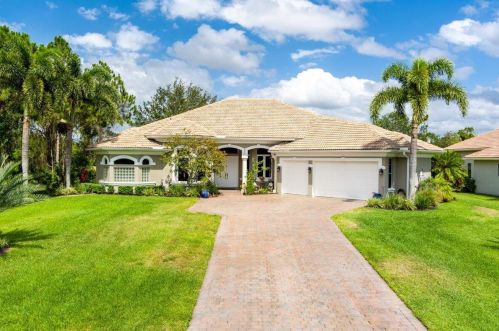 931 Squire Johns Ln, Palm City, FL 34990-7831