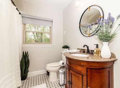 225 Ellendale Pkwy, Crown Point IN  46307-4341 exterior