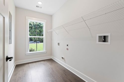 1872 Rifle Range Rd, Mount Pleasant SC  29464-9437 exterior