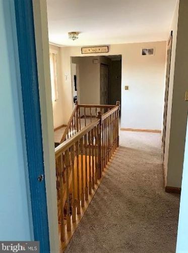 5 Pinyon Pine Cir, Wilmington DE  19808-1008 exterior