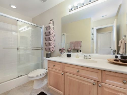 57 Volta Del Tintori St, Lake Elsinore CA  92532-0143 exterior