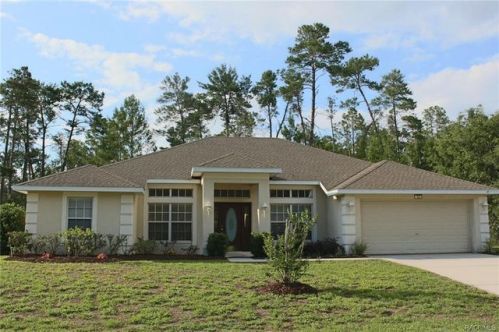 103 Grass St, Homosassa, FL 34446-6119