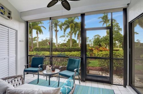 7340 Coventry Ct, Naples FL  34104-6726 exterior