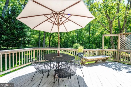 9129 Lakeland Valley Ct, Springfield, VA 22153-4103