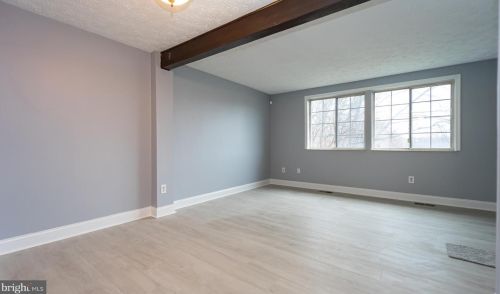 8320 Bark Tree Ct, Springfield VA  22153-3828 exterior