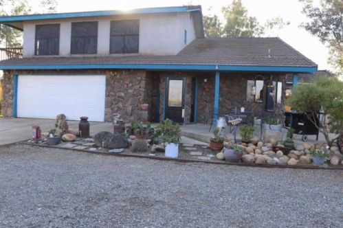 18337 Road 243, Porterville, CA 93257-9509