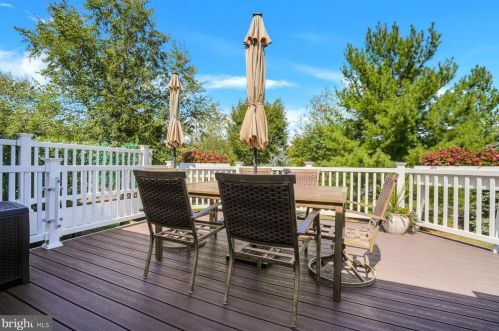 212 Hopewell Dr, Collegeville PA  19426-2852 exterior