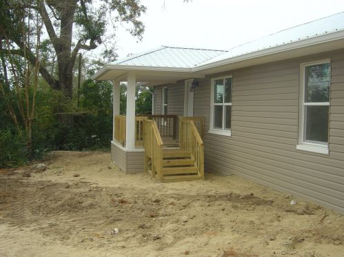 2831 Bertram St, Marianna FL  32448-4802 exterior