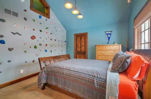 4372 Pne Pt Rd, Sartell MN 56377-9747 exterior