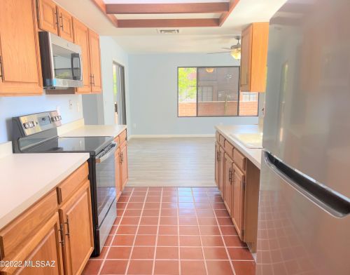 4566 Avenida Ronca, Tucson AZ  85750-6343 exterior