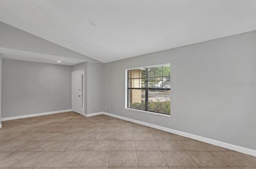8155 Wellsmere Cir, Orlando, FL 32835-5363