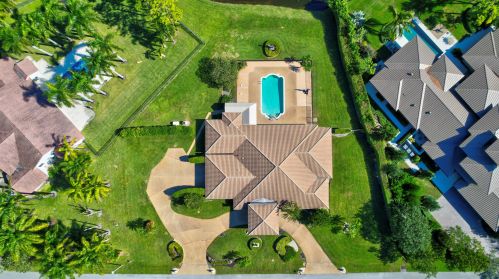 5215 Estates Dr, Delray Beach FL  33445-4385 exterior