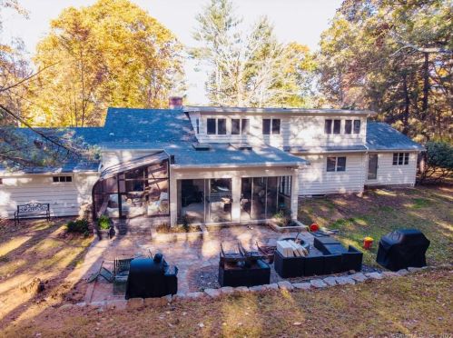 16 Mashentuck Rd, Killingly CT  06239-2221 exterior