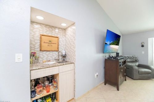 6100 Green Blvd, Naples FL  34116-4824 exterior